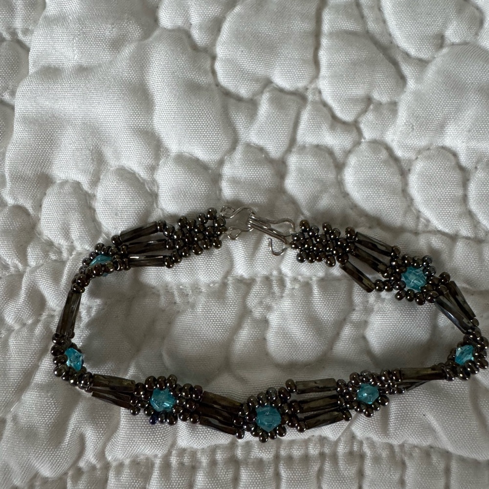 Handmade Elegant Bronze and Turquoise Beaded Bracelet—Made in Ecuador - Picture 2 of 4